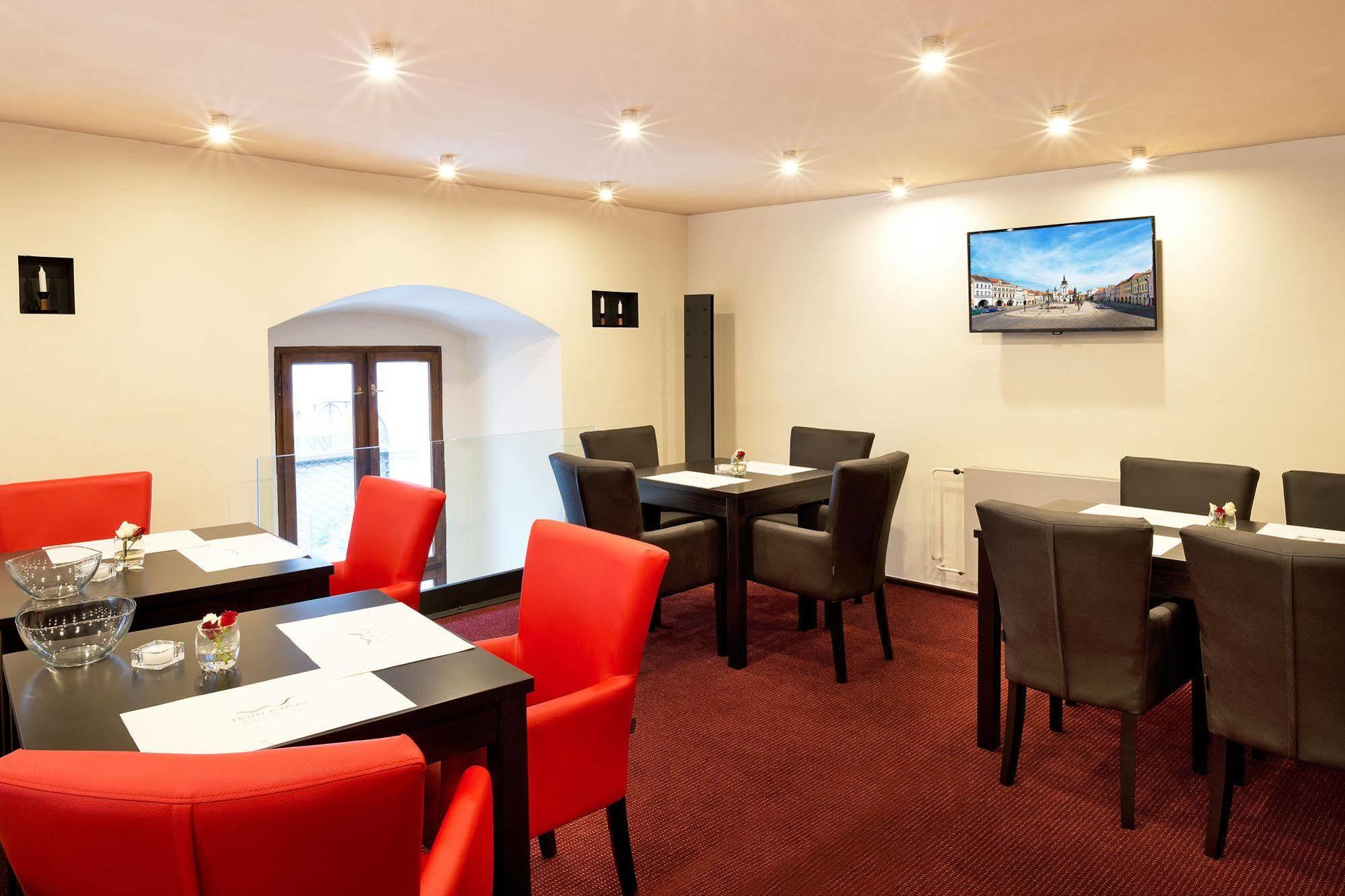 Hotel U Hada Zatec Екстериор снимка