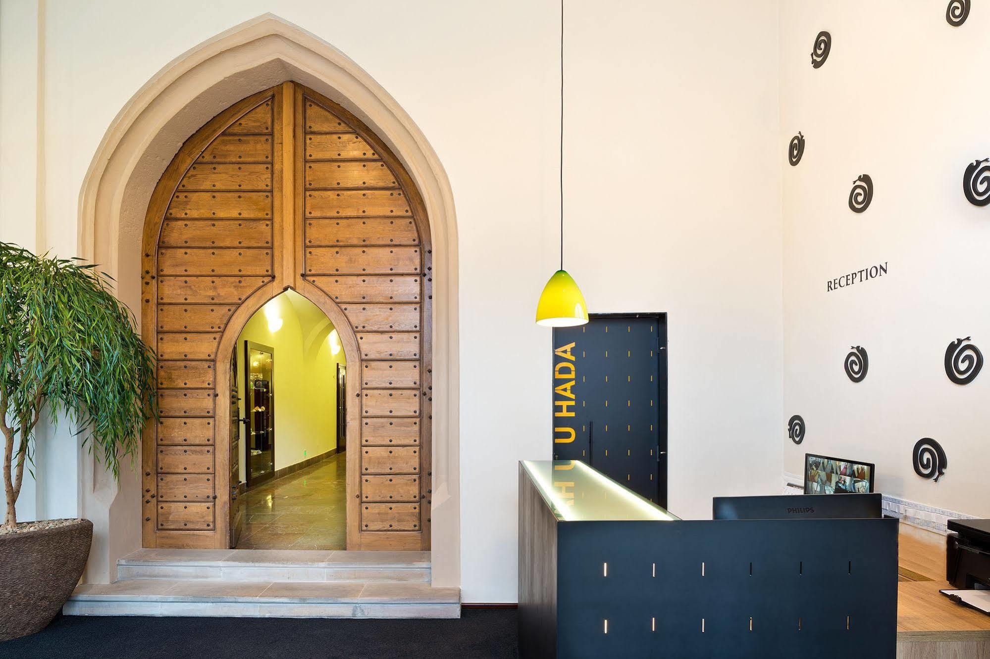 Hotel U Hada Zatec Екстериор снимка