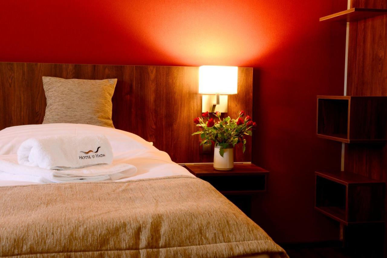 Hotel U Hada Zatec Екстериор снимка